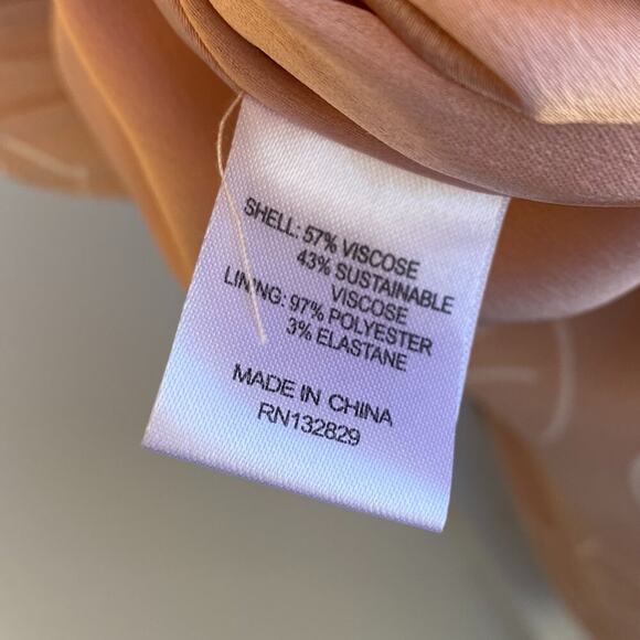 NWT Camila Coelho Shorts Horse Motif Sketches sz M CUTE! - Picture 12 of 14